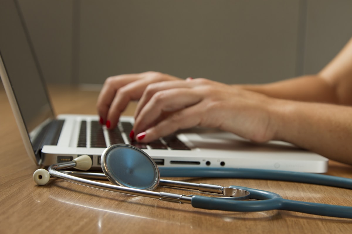 Site para biomédicos — profissional e conforme o CRBM.